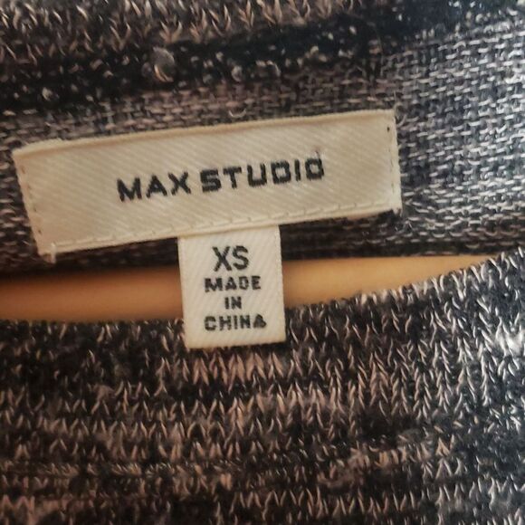 Max Studio Dress   - Picture 2 of 4